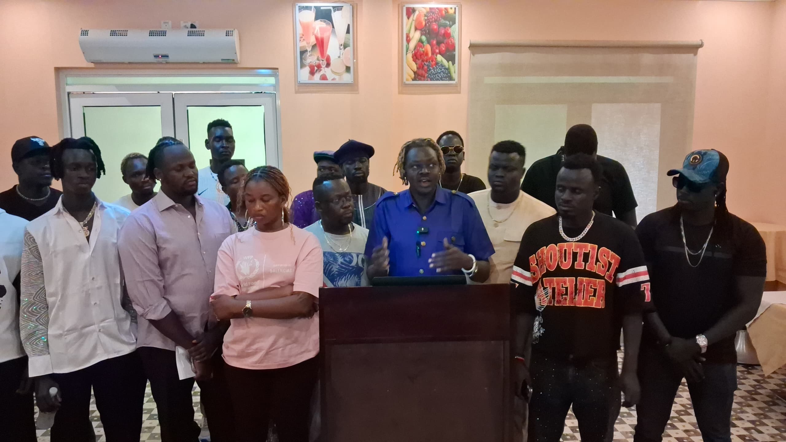 ENACT COPYRIGHT LAW CONCERNED ARTISTS URGE GOVERNMENT